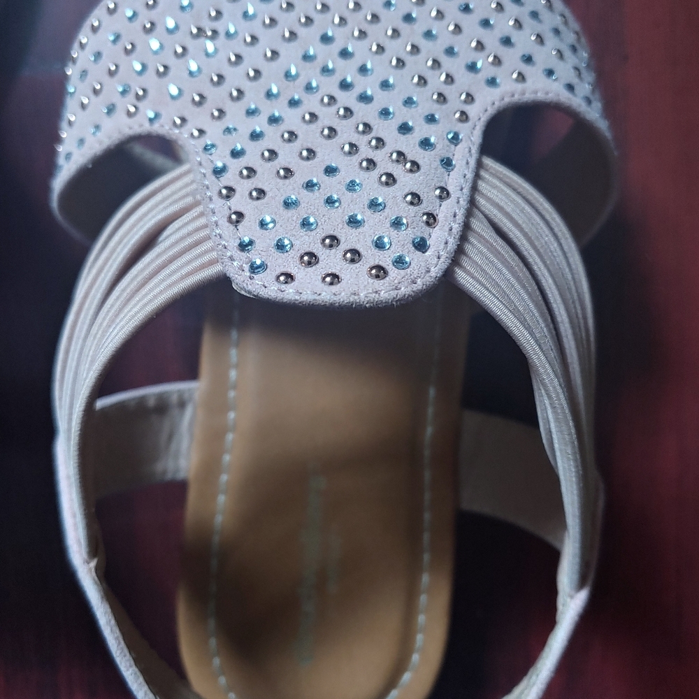 Sandals - Picture 4 of 5